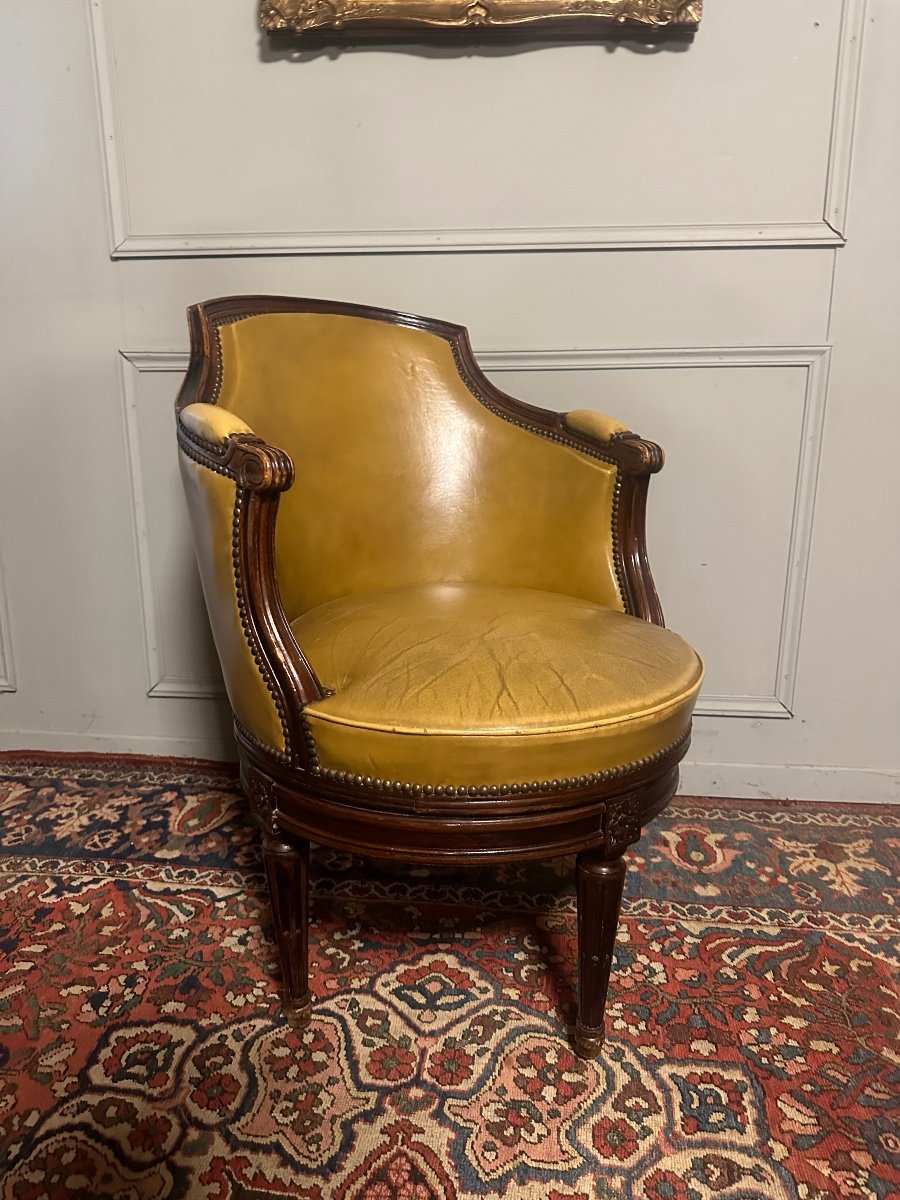 Fauteuil De Bureau Tournant,de Style Louis XVI En Acajou. 