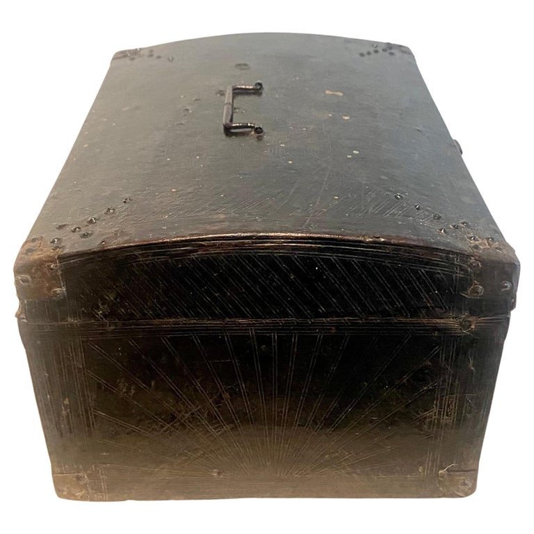 Louis 14 Period Messenger Box In Leather-covered Wood - Box - France - 17th 18th-photo-3