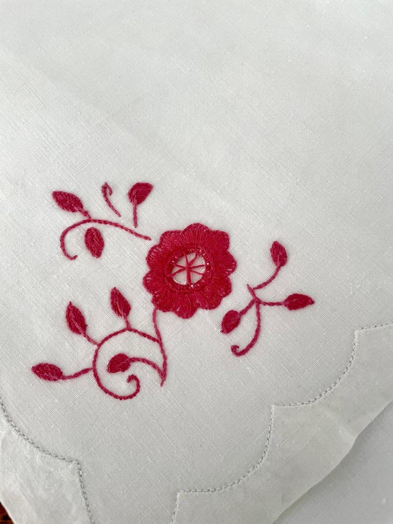 Set Of 14 White Linen Napkins Embroidered With Pink / Red Flowers 1900 Art Nouveau-photo-4