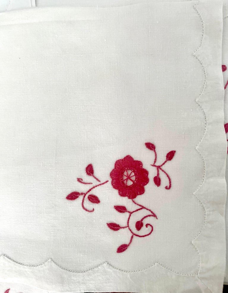 Set Of 14 White Linen Napkins Embroidered With Pink / Red Flowers 1900 Art Nouveau-photo-2