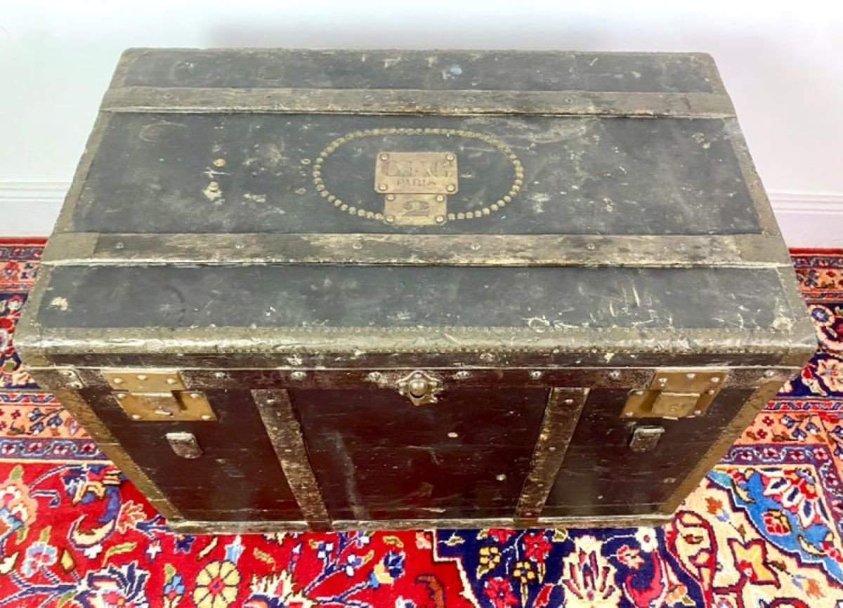 Parisian Travel Trunk In Black Wood And Brass - 19th Paris France-photo-3