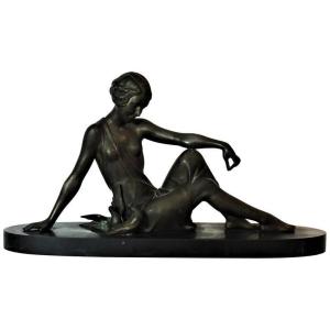 Black Marble Sculpture By Godard Armand "young Woman Seated With Doves" - Art Deco 