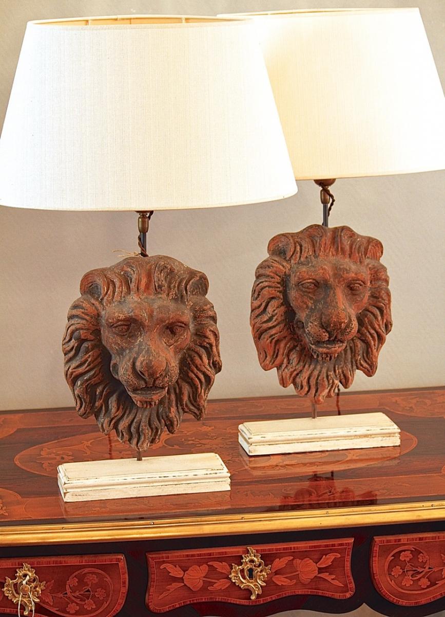 Paire de Lampes en Têtes de Lions