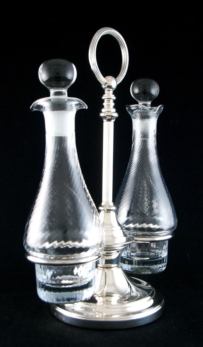 Christofle – Oil Cruet And Its Carafes In Silver-plated Metal And Crystal, Louis XVI Style-photo-4