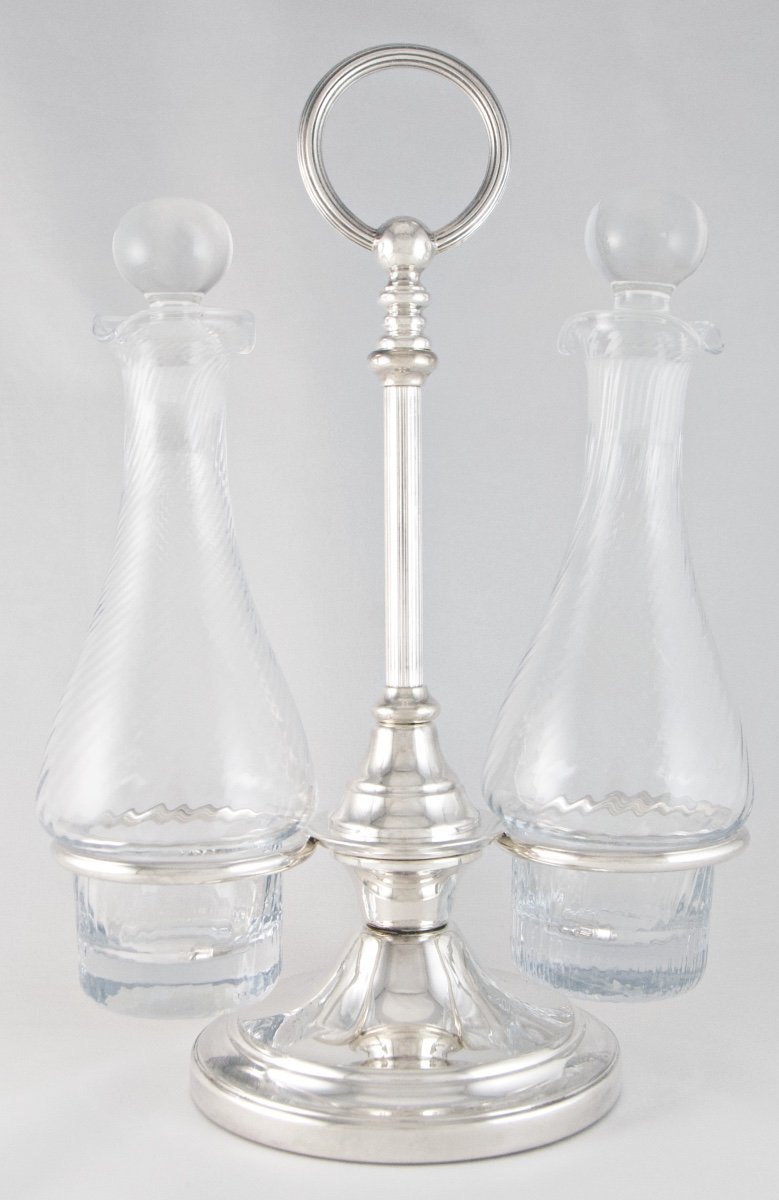 Christofle – Oil Cruet And Its Carafes In Silver-plated Metal And Crystal, Louis XVI Style-photo-2