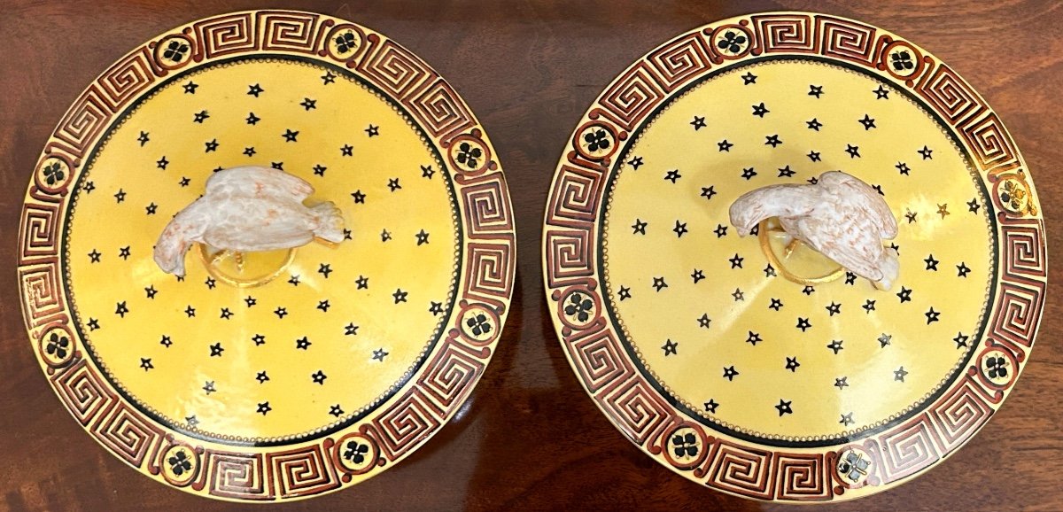 Pair Of Empire Polychrome And Gilded Porcelain Drageoirs Bowls, Locré-photo-4