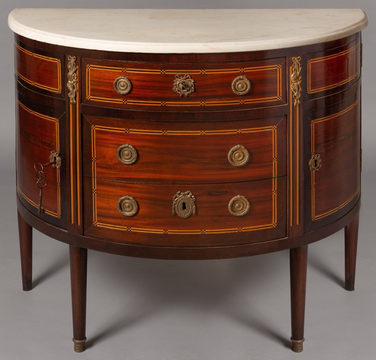 Commode demi-lune d'époque Louis XVI, Est de la France, XVIIIe siècle