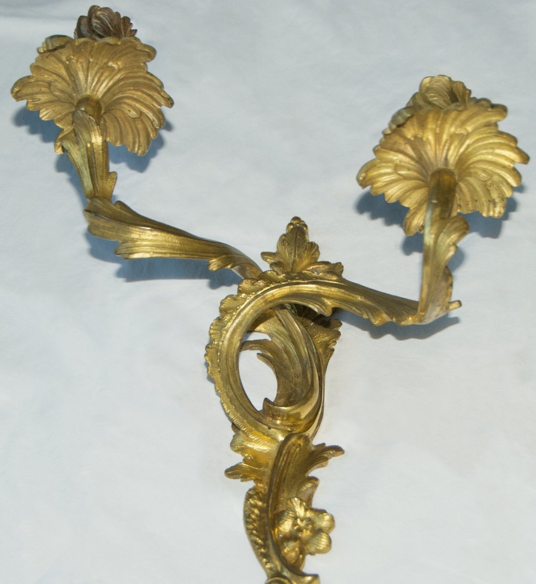 Paris, 18th Century - Pair Of Gilt Bronze Wall Sconces, Louis XV Period.-photo-1