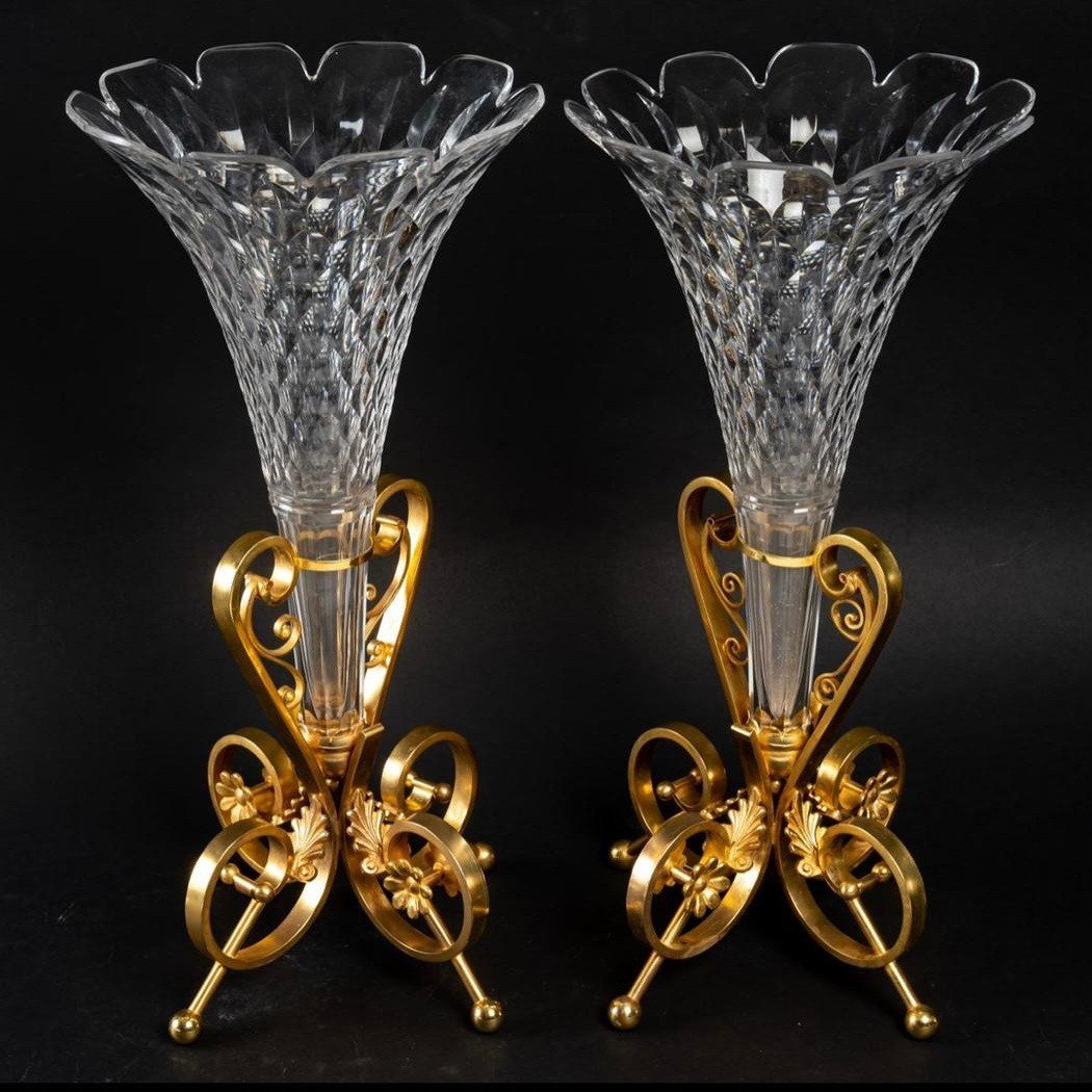 Magnifique Et Grande Paire De Cornet En Cristal de Baccarat Taillé Et Bronze Doré-photo-2