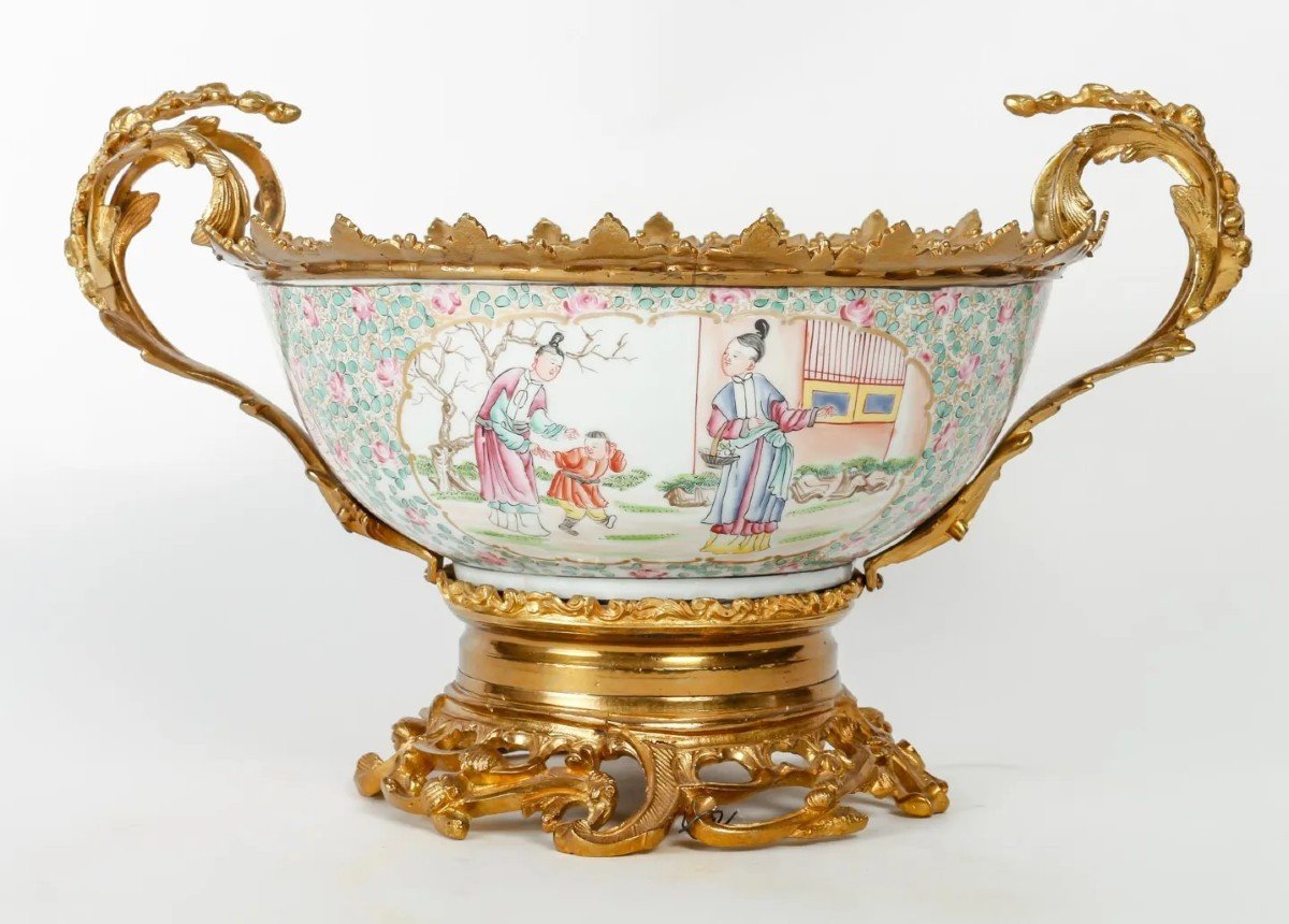 Beautiful Chinese Porcelain Cup, Gilt Bronze Mount-photo-2