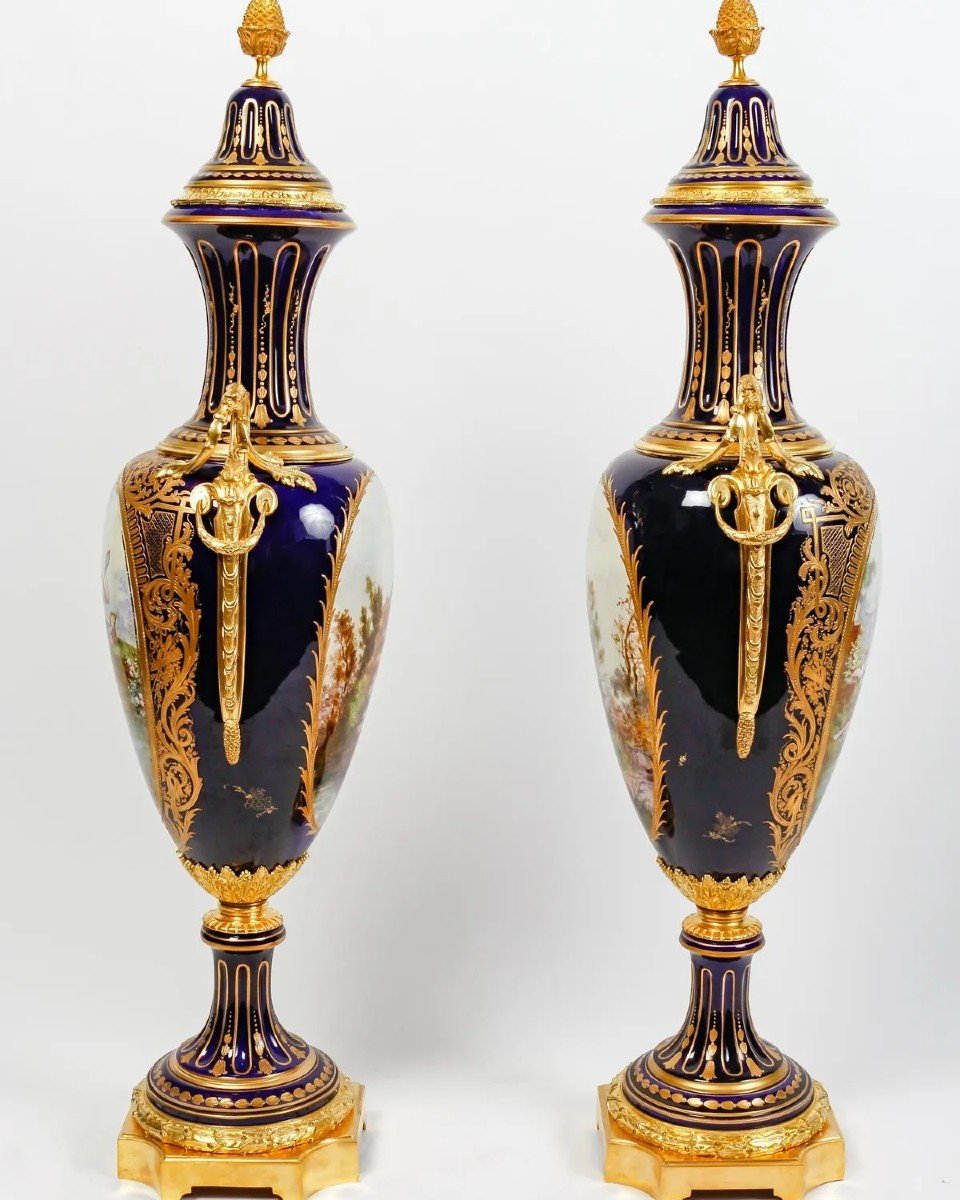 Very Important Pair Of Dark Blue Sèvres Porcelain Vases, Signed-photo-4