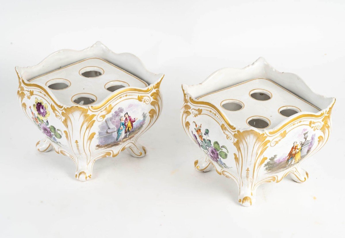 Pair Of Hand Painted Porcelain Flower Vases -photo-4