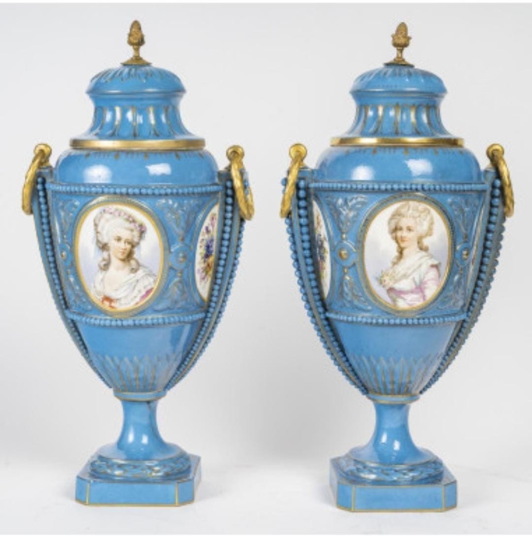 Paire De Vases En Porcelaine, Signature  Sèvres, XIXème Siècle, époque Napoléon III.-photo-4