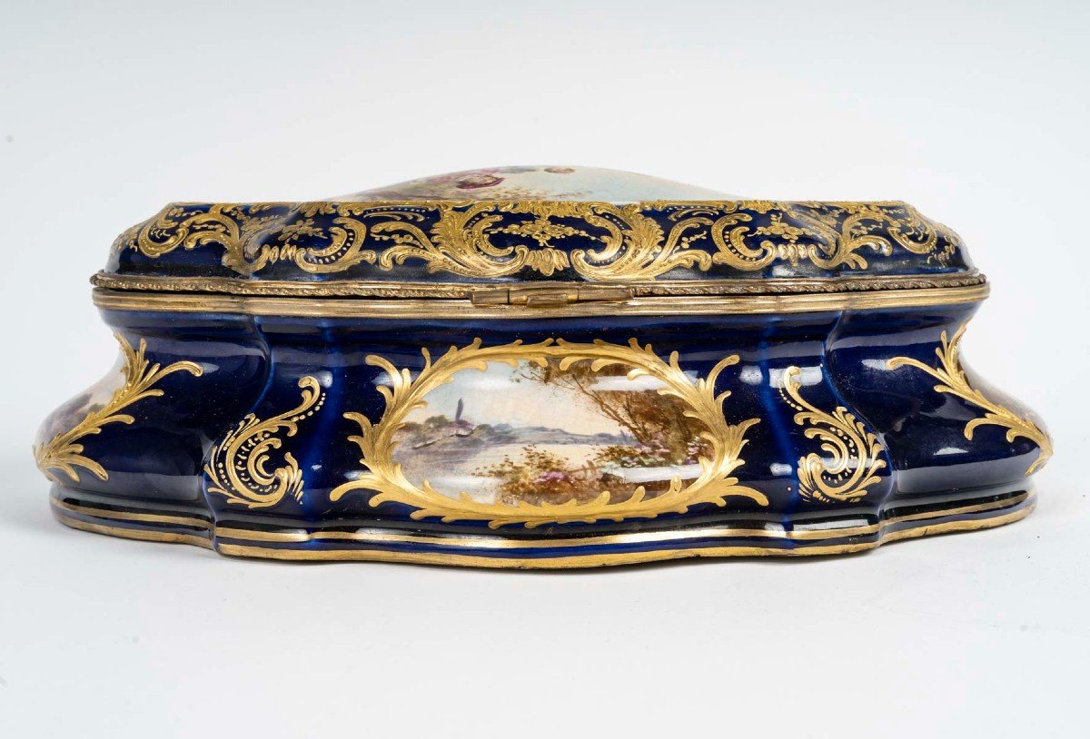 Porcelain Box-casket Signed Sèvres, 19th Century-photo-2