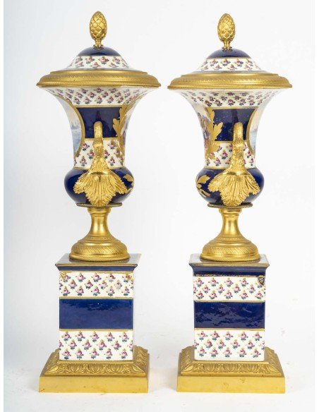 Paire De Vases Couverts En Porcelaine Et Bronze Doré – XIXe Siècle-photo-2