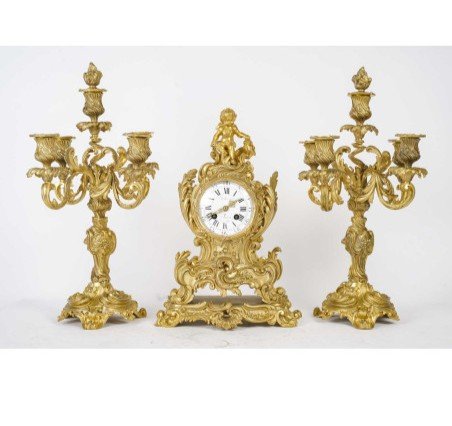 Garniture De Cheminée En Bronze Doré, Style Louis XV – XIXe Siècle