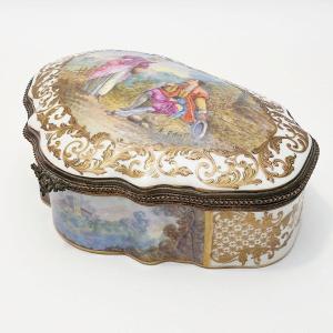 Magnifique Coffret En Porcelaine Blanc, XIXeme Siècle, Signé