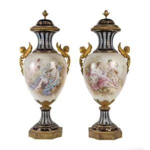 Important Pair Of Covered Vases In Sèvres Porcelain, 19th Century, Napoleon II Period