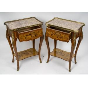 Paire De Petites Tables D’appoint De Style Louis XV – Marqueterie & Marbre