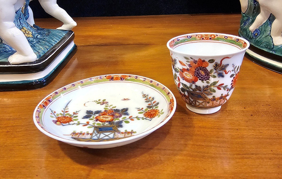 Coupelle Tasse Avec Soucoupe Tischchenmuster Meissen Vers 1730  Marque 