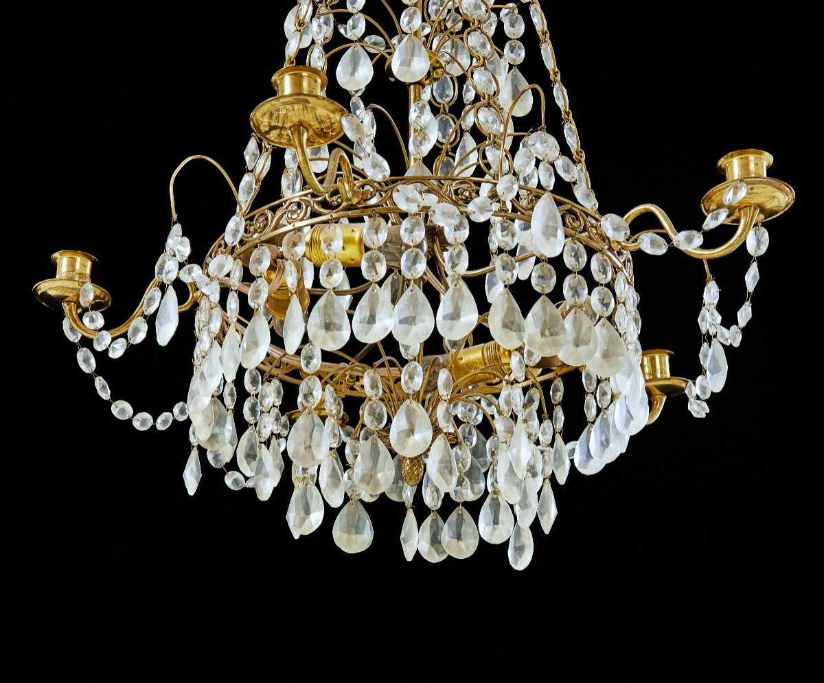 Lustre En Cristal Classicisme Suède Louis XVI 19ème Siècle.  62 Cm X 50 Cm -photo-3