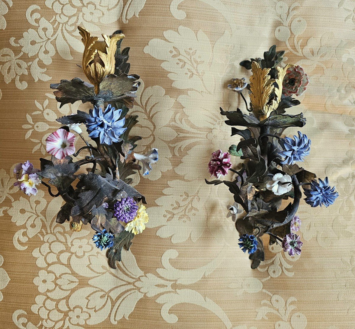 Pair Of Appliques With Porcelain Flowers And Hot Gilded Floral Candle Holders Louis X-photo-1