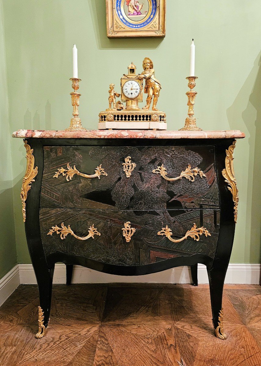 Commode Louis XV Vers 1765 Vernis Coromandel Estampillée Kofler JME Jean Mathieu Kofler 