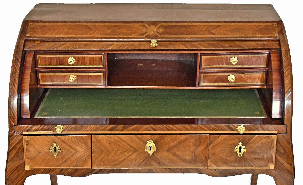 Bureau à Cylindre Louis XV Vers 1750  L. 98 Cm, H. 100 Cm, P. 55 Cm-photo-2