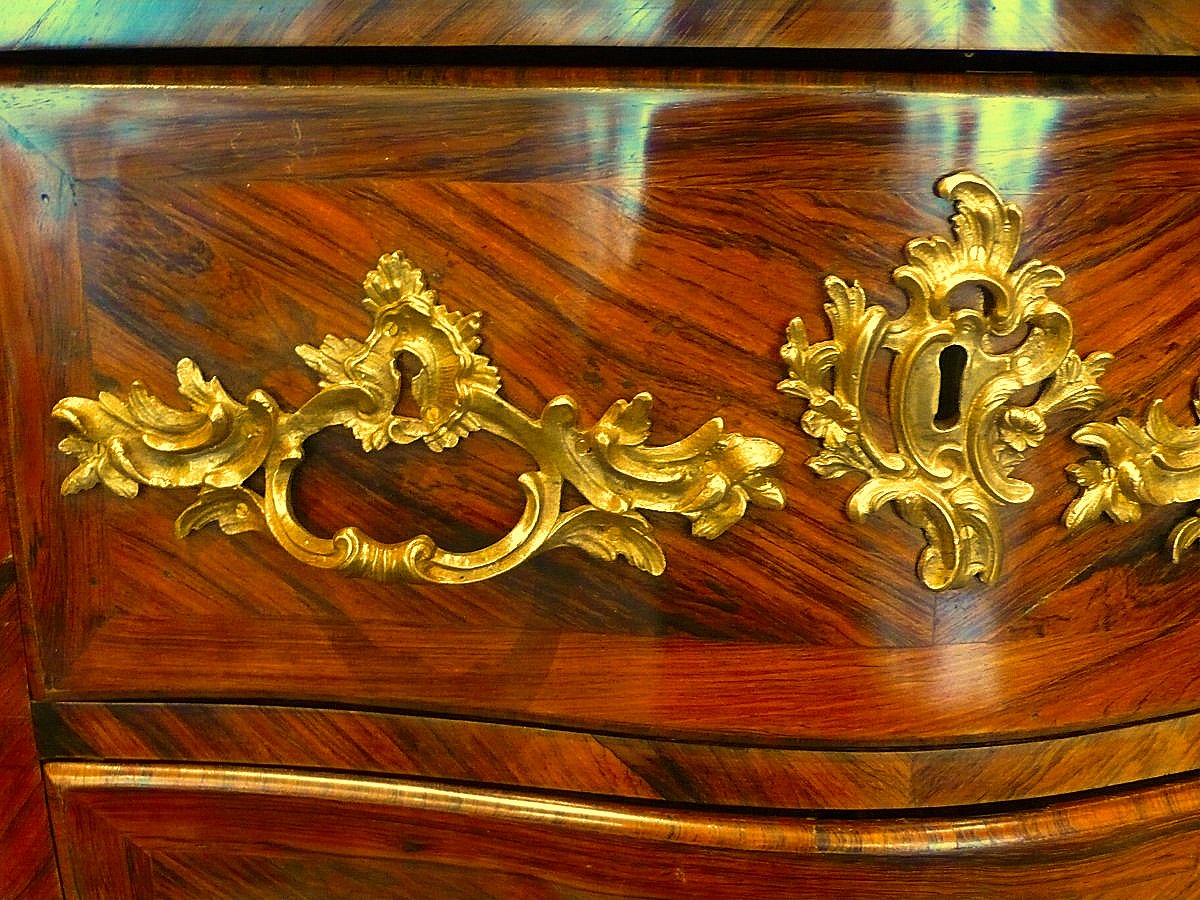 Commode   Louis XV   Vers 1765     Br. 85,5 Cm, H. 85,5 Cm, P. 46 Cm        Inv.no. 1.803      -photo-2