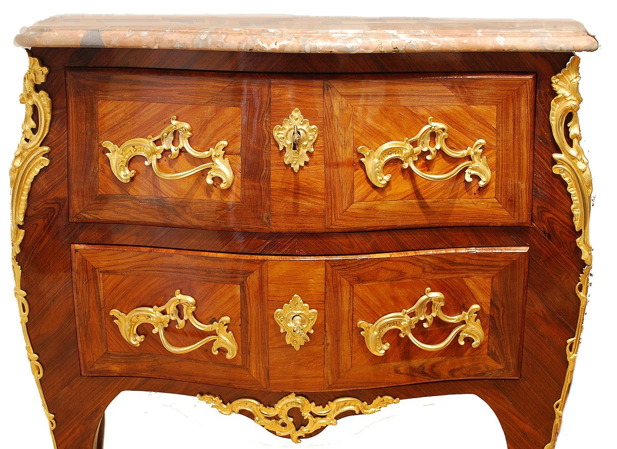 Commode Louis XV Vers 1765 Estampillée I*Chenevat   Jacques Chenevat Maître 6 Décembre 1763  -photo-1