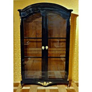 Regency Black Lacquer Showcase Bookcase Circa 1720 H. 237 Cm, W. 148 Cm, D. 42 Cm