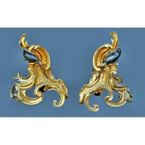 Chenets Louis XV vers 1750 Jacques Caffieri attr.  H. 34 cm, L. 30 cm, P. 14 cm 