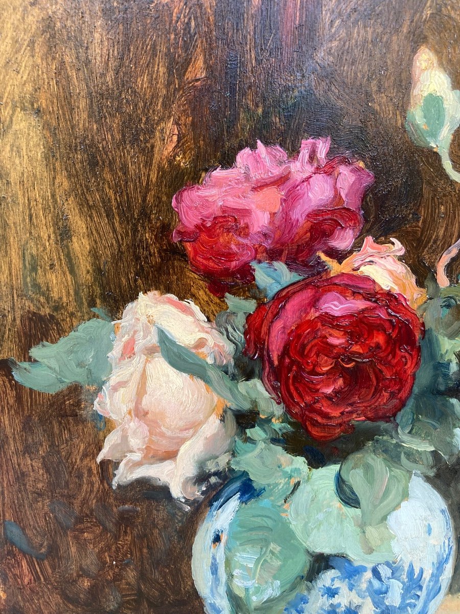 Paul Albert Laurens. Bouquet Of Roses In A Delft Earthenware.-photo-1