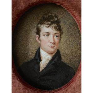 Miniature Vers 1810. Portrait De Jeune Homme.