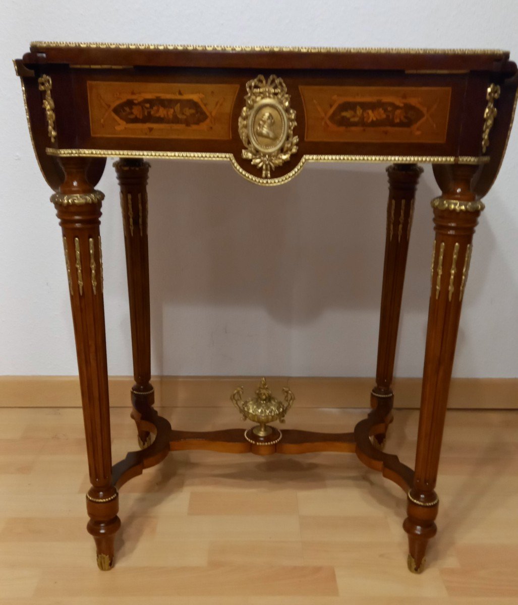 Small Napoleon III Table-photo-1