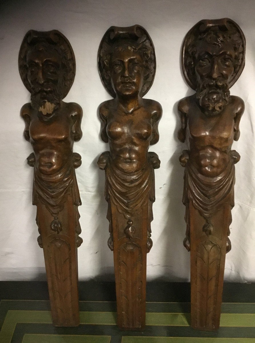 3 Caryatids 17 Me