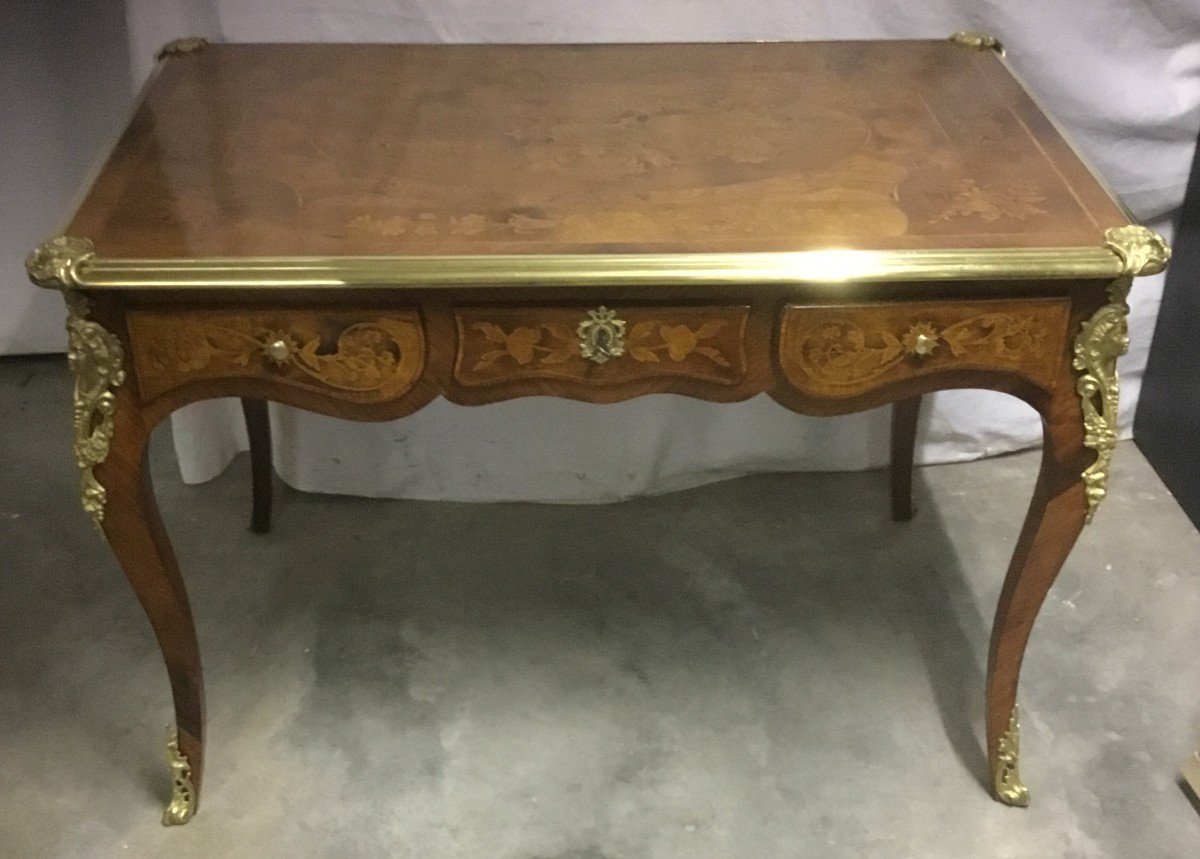 Bureau Plat Style Louis XV