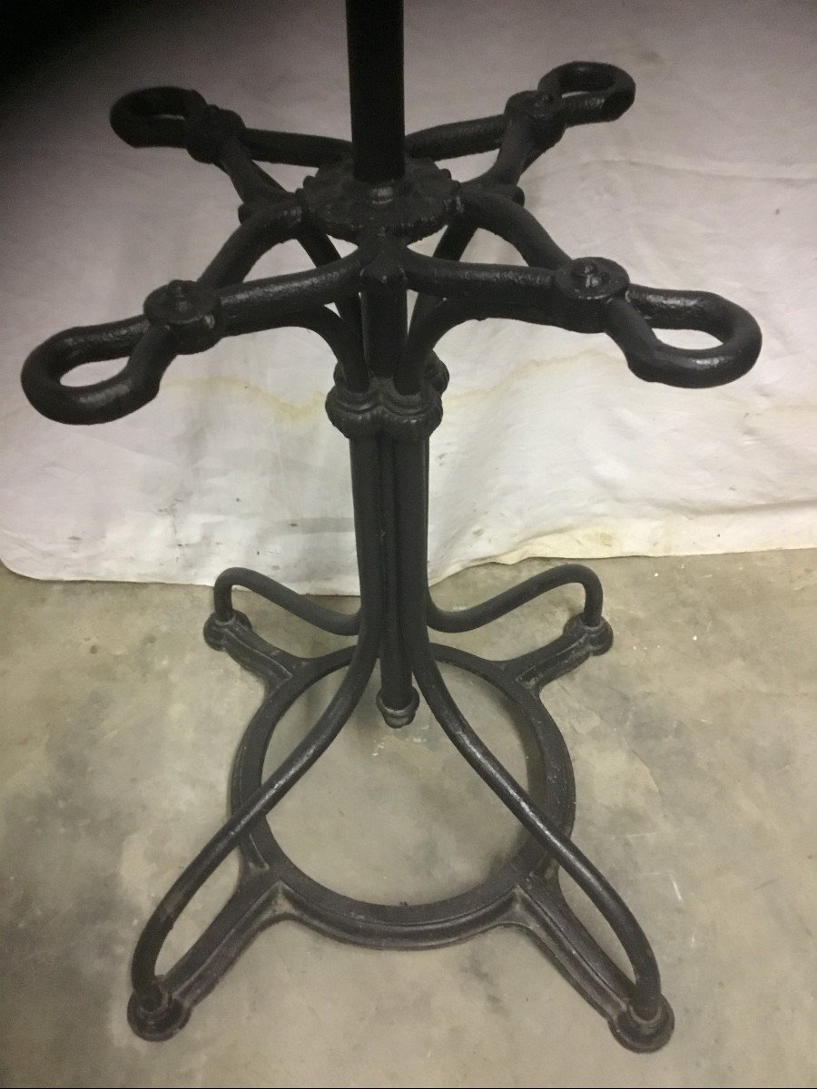 Iron Coat Rack -photo-3