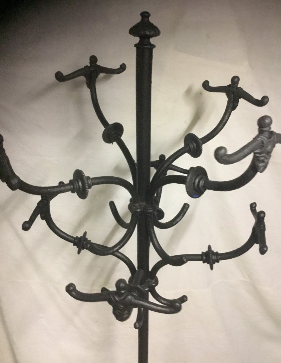 Iron Coat Rack -photo-2