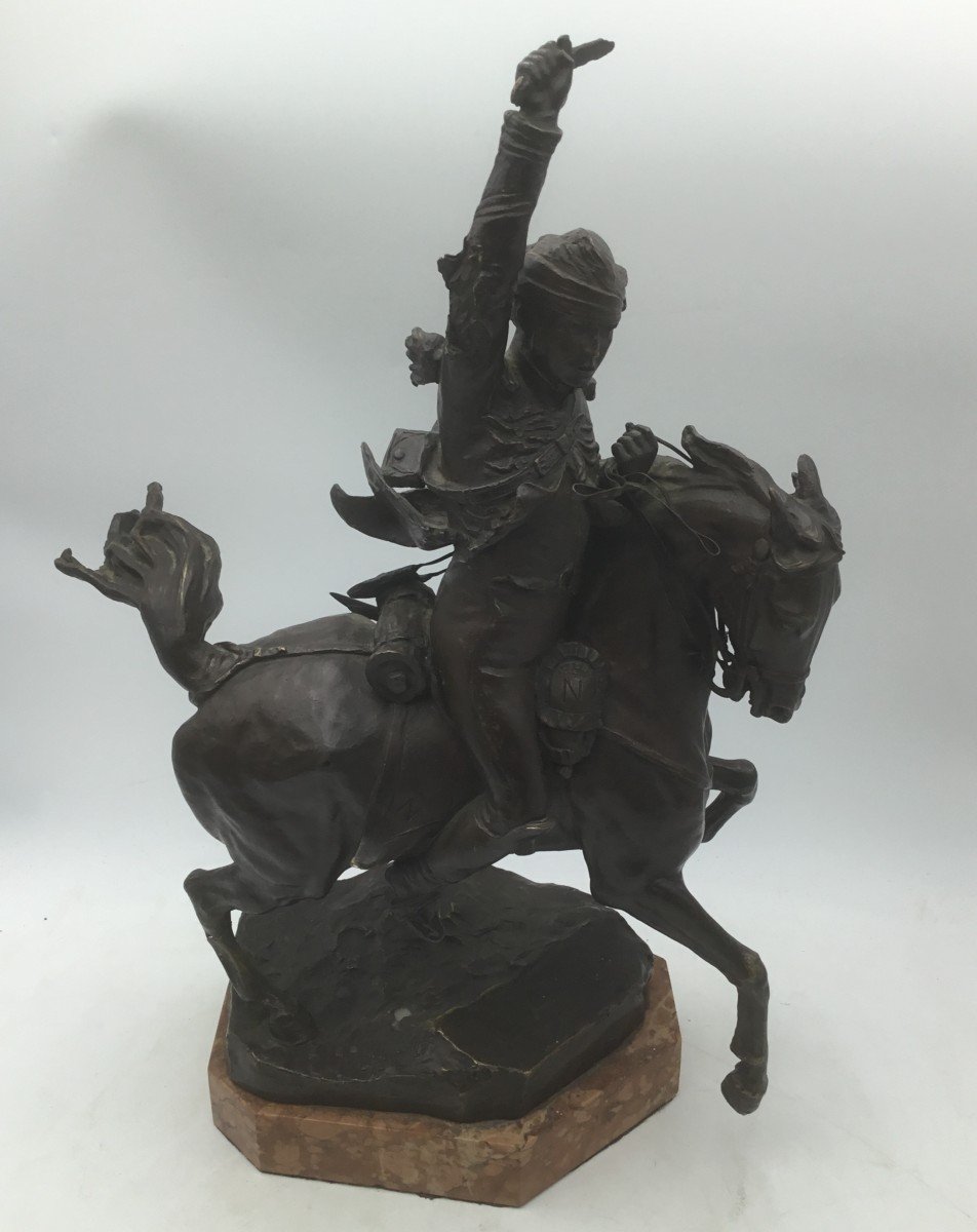 Bronze d'Un Soldat à Cheval