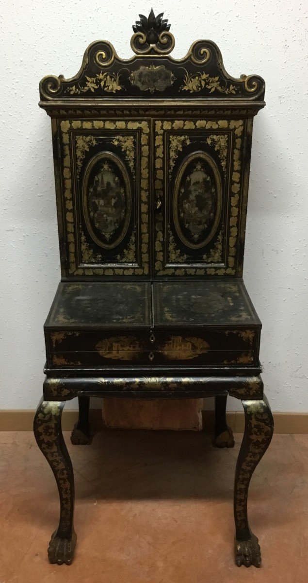 Chinese Lacquer Cabinet