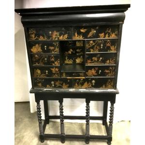 Chinese Lacquer Cabinet