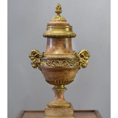 Vase Couvert En Bois Et Bronze