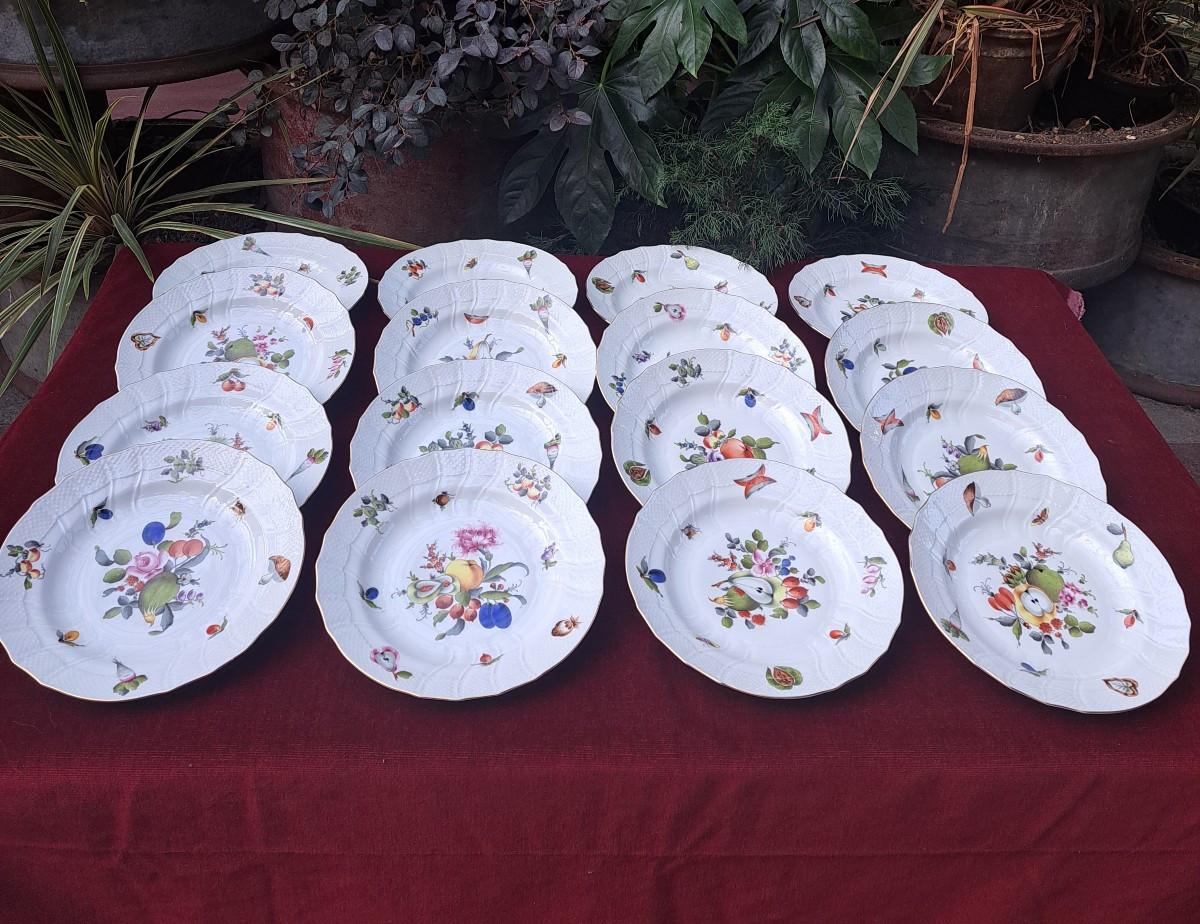 16 Assiettes Porcelaine Herend Hungary