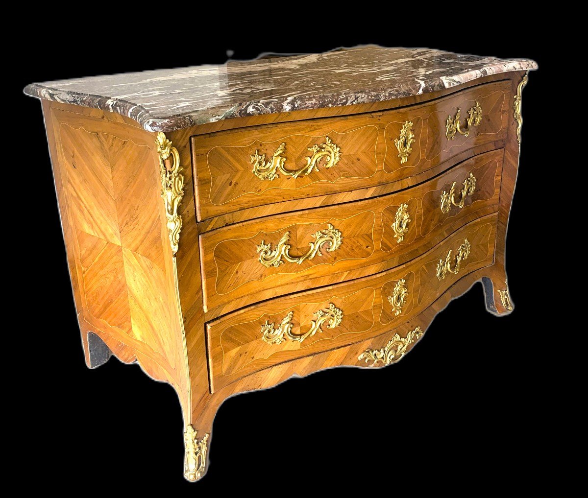 Commode Marquetée Bois Fruitier Epoque Louis XV  - Lyon