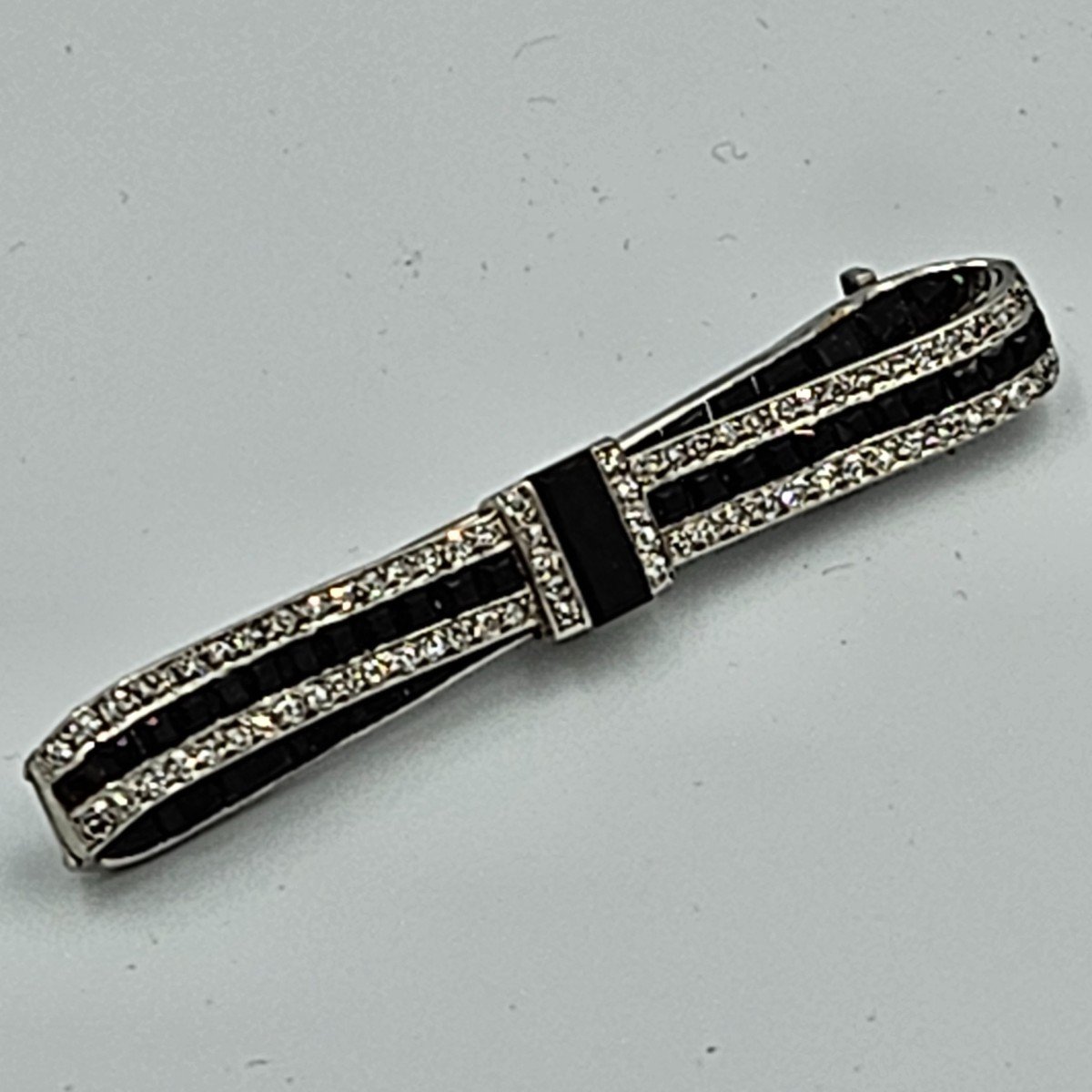 Cartier Paris Art Deco Onyx Diamond Bow Brooch, Circa 1920’s-photo-4