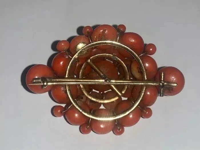 Antique Victorian 15ct Gold Salmon Coral 6 Tier Domed Cluster Brooch-photo-4