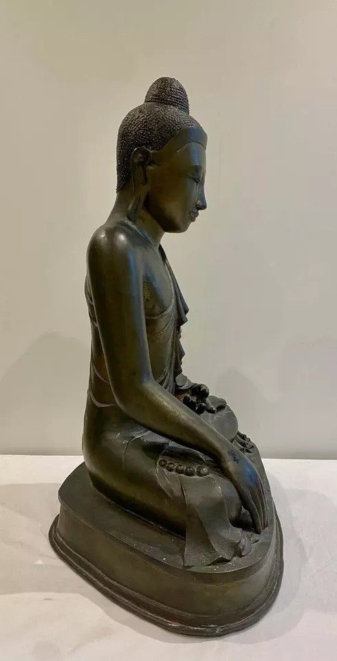 Large Antique Bronze Mandalay Burmese Seated Buddha Circa 19th Century-photo-1