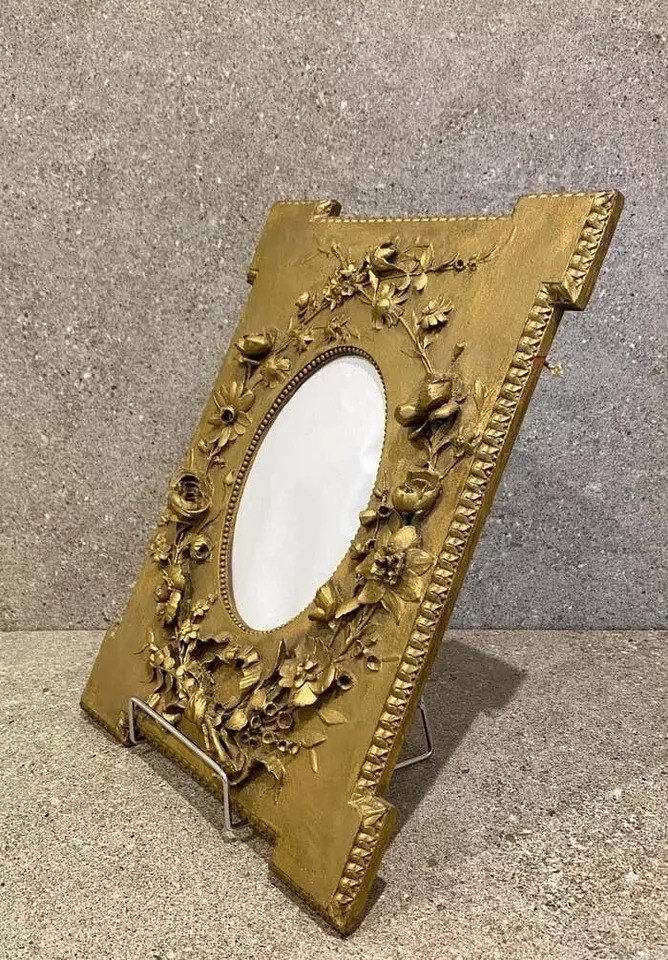 Superb Quality Antique Hand Carved High Relief Gilt Wood Photo Frame Circa 19th-photo-4