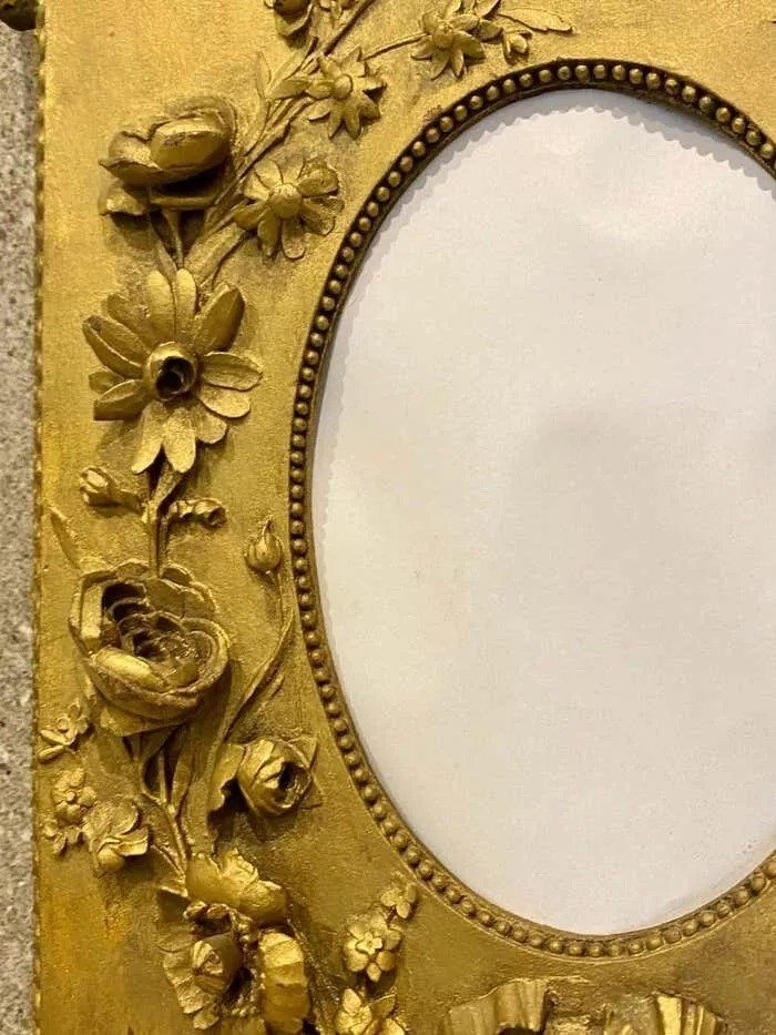  Antique Hand Carved High Relief Gilt Wood Photo Frame Circa 19th-photo-1